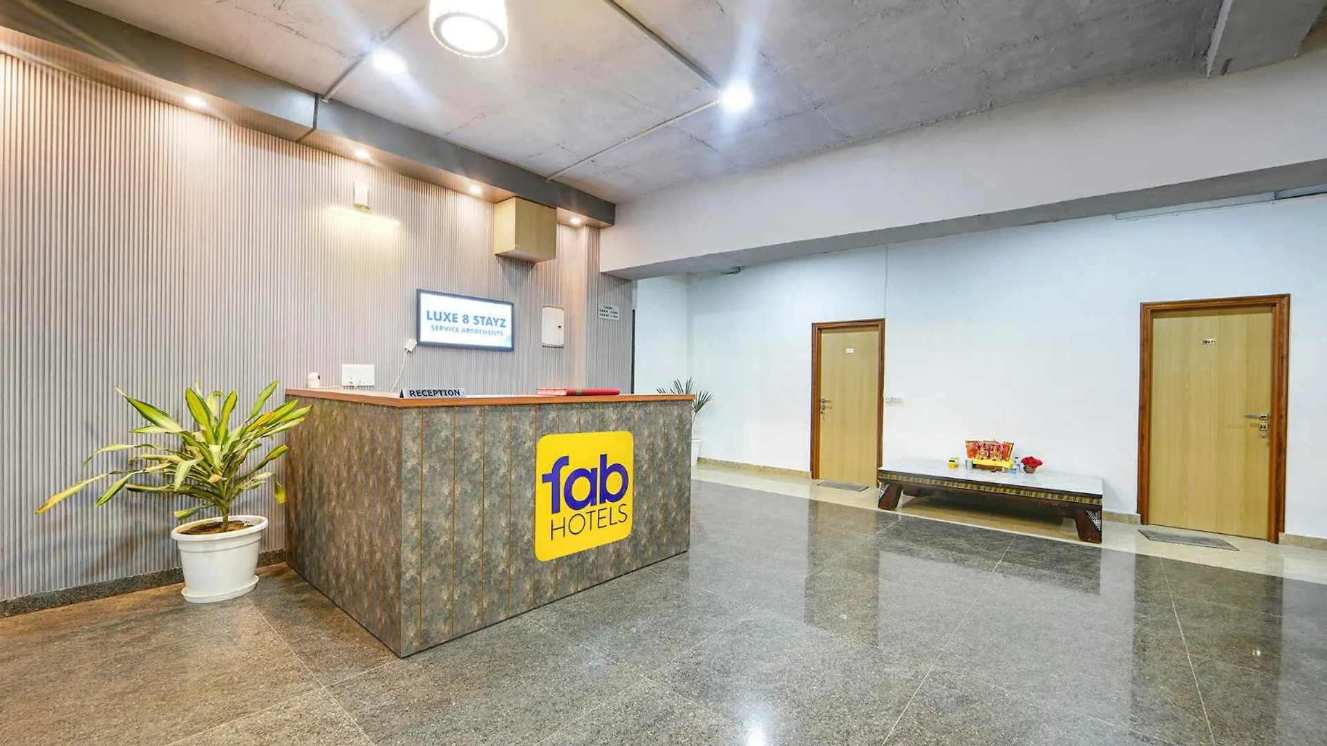 Hotel 8 Stayz Gurgaon
