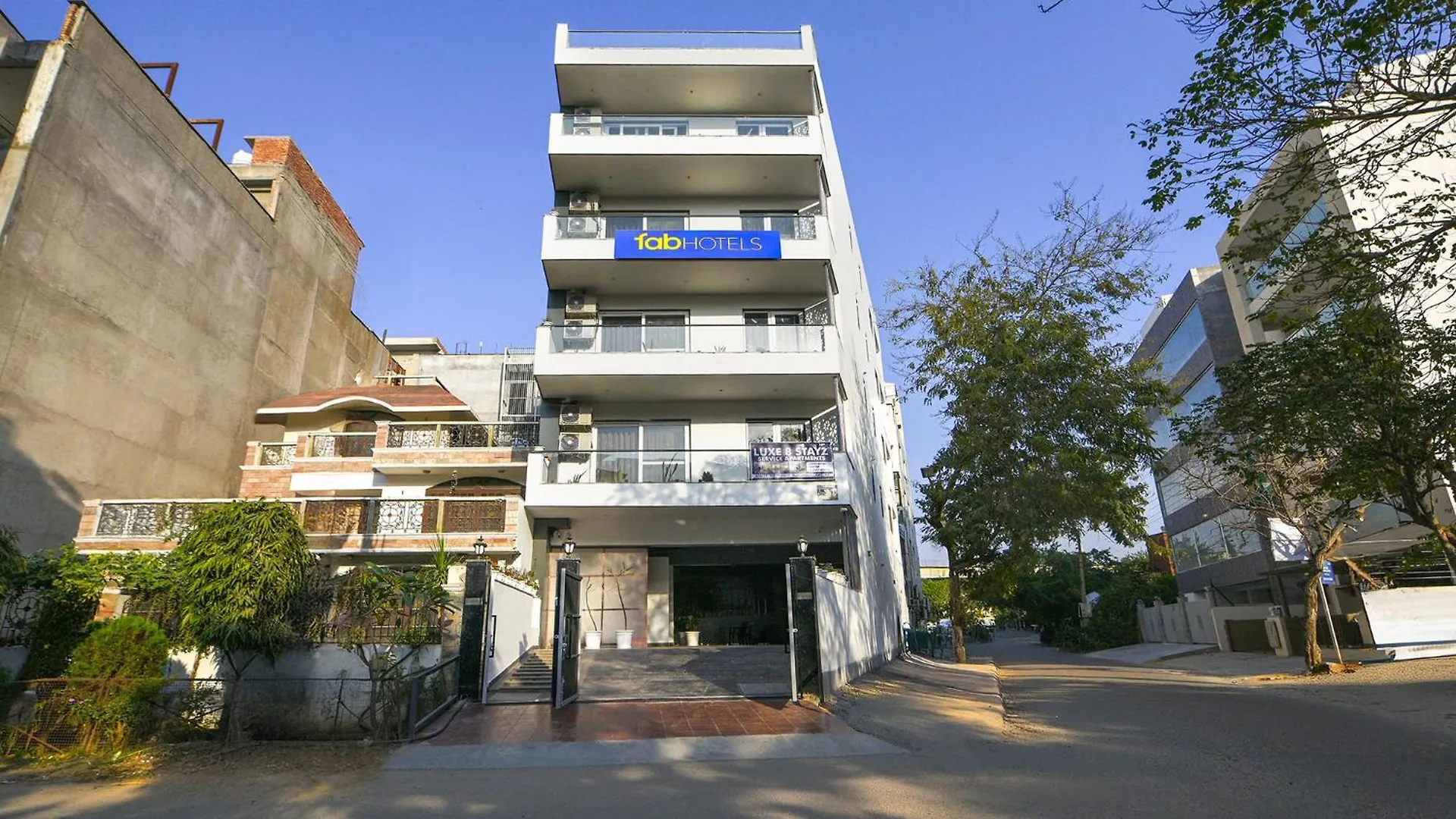 8 Stayz Gurgaon India